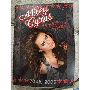 Miley Cyrus Wonder World Tour 2009 Autographed Booklet